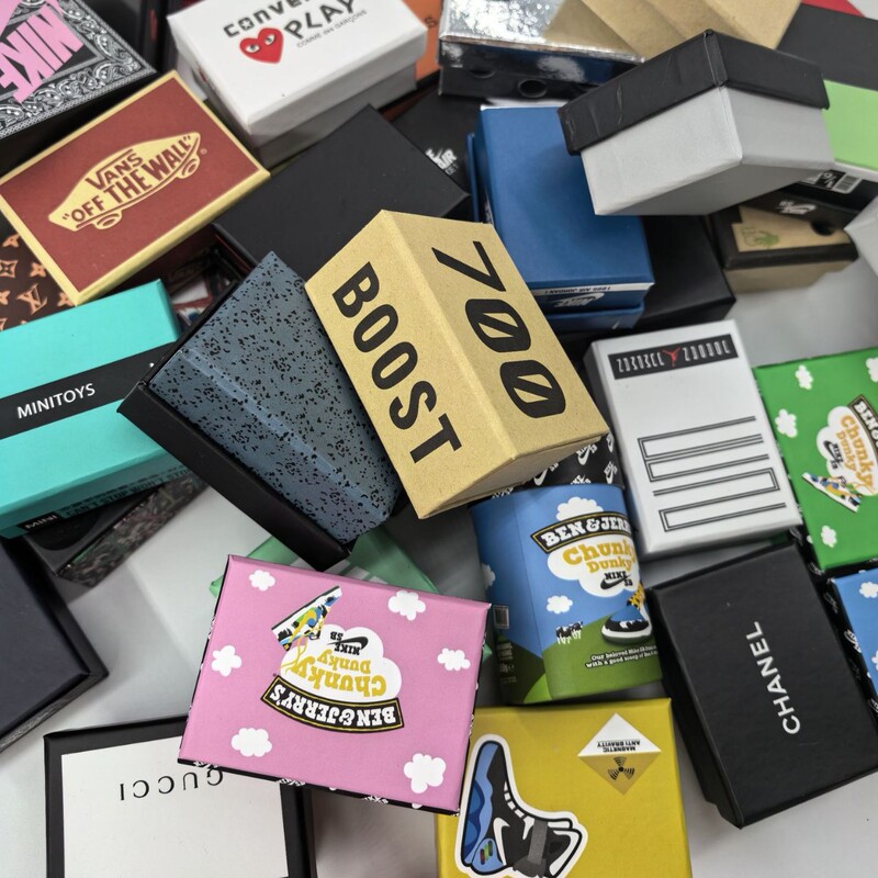 Shoe Mold Trendy Product Aj Mini Sneaker Model Kraft Paper Box Gift for Classmates Ins Personalized Gift Trendy Toy Small Shoes