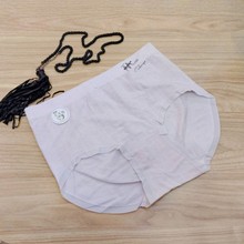 巧伊人8955高弹无缝棉内裤女士舒适简约透气高腰三角无痕边裤头女