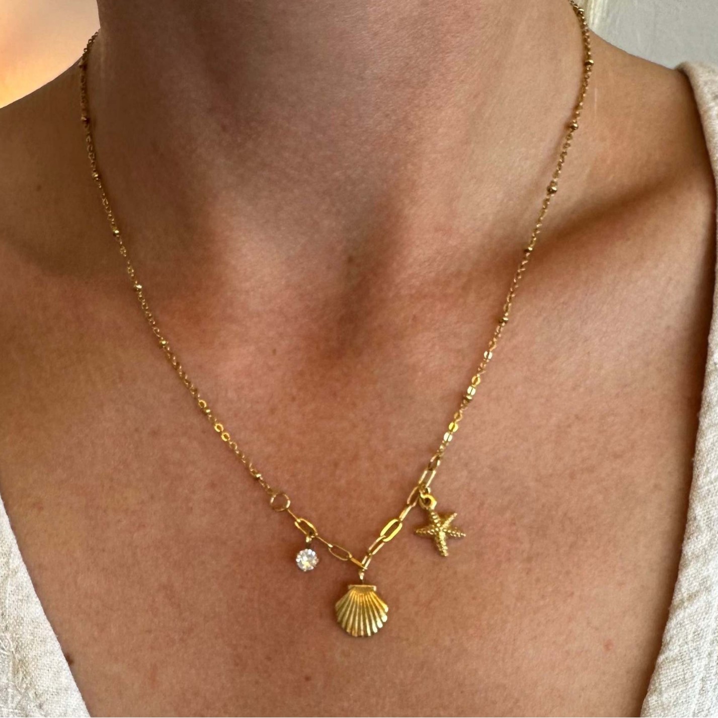 6g Weight Ion Plating (IP) Gold Plating Process Ion Plating (IP) 18K Gold Plated Scallop Starfish 201 Stainless Steel Vacation Marine Style Waterproof Non Tarnish Multi Charms Necklace
