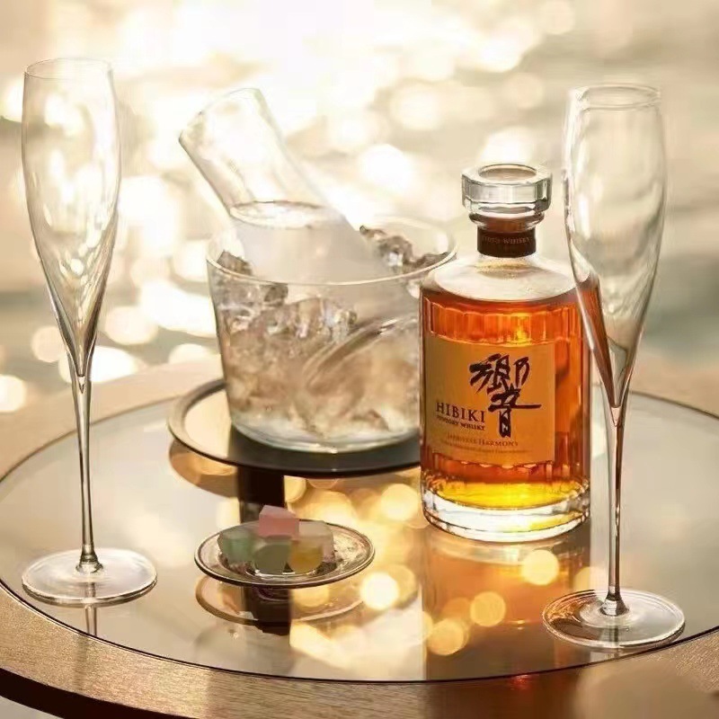 透明晶白料带盖一斤装威士忌酒瓶精美日式商用密封密封洋酒瓶子