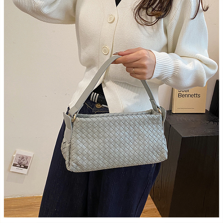 311g Weight Polyester Lining Material Weave Fashion Element Zipper Closure Type Single Shoulder Strap Strap Type Shoulder Bag Bags Type Casual, Daily, Shopping Occasion Pu Leather Material Solid Color Pattern All Seasons Season Women's Gender Basic Style Square Shape Women's Pu Leather Solid Color Basic Weave Square Zipper Shoulder Bag 8