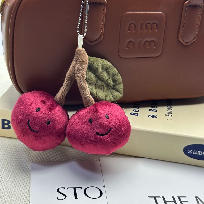 スポット楽しい野菜と果物のキーホルダーかわいいチェリーぬいぐるみペンダントシミュレーション人形人形バッグペンダント|undefined