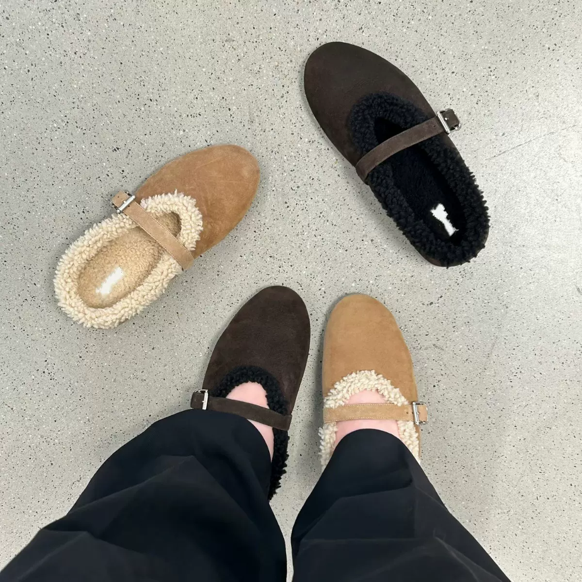 欧洲站法式加绒毛毛鞋2025秋可爱毛绒芭蕾鞋皮带扣皮毛一体棉鞋女
