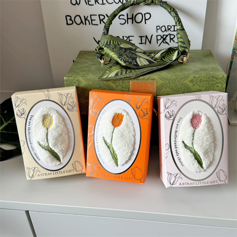 Tulip coral fleece towel gift box hand gift return full moon gift wedding gift 34*34cm box