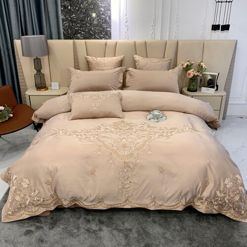 European high-end luxury embroidered wedding four-piece set of pure cotton sheets, washed silk quilt cover, wedding bedding