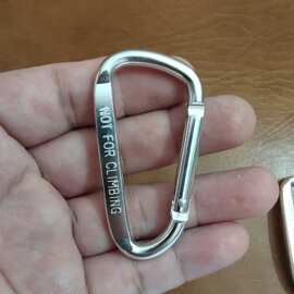 厂家供应7号D型登山扣钩钢印打字侧边压扁铝合金登山扣