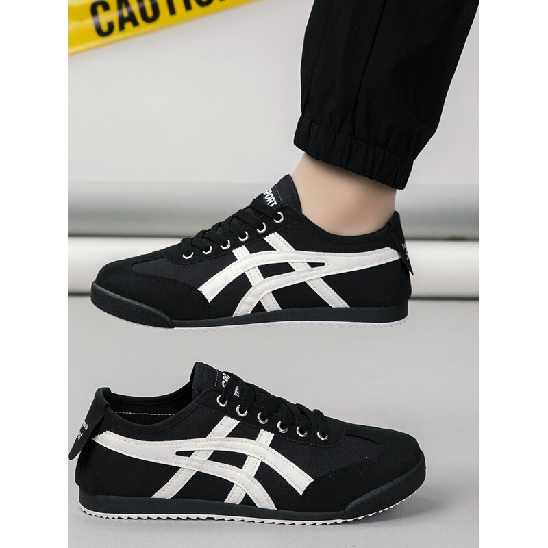 Spring and Summer Classic Forrest Gump Slip-On Men's Canvas Shoes, Trendy and Versatile Breathable Casual Shoes Spring and Summer Classic Forrest Gump Slip-On Men's Canvas Shoes, Trendy and Versatile Breathable Casual Shoes