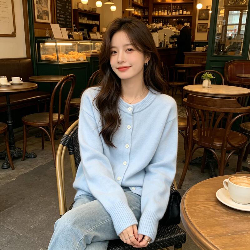 Soft and Waxy Light Blue Knitted Sweater Jacket, New Autumn Style, Simple Short Jacket, Other Domestic First and Second-Tier Brands Soft and Waxy Light Blue Knitted Sweater Jacket, New Autumn Style, Simple Short Jacket, Other Domestic First and Second-Tier Brands