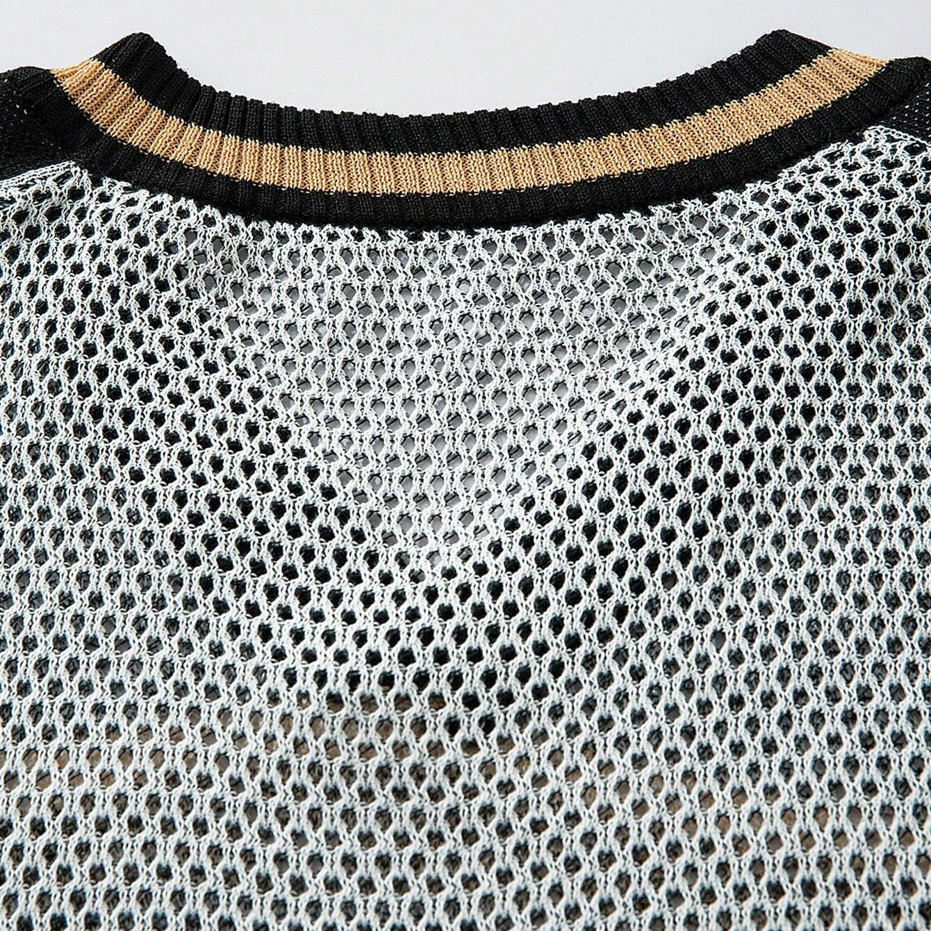 Top de estilo deportivo callejero americano europeo y americano 2025 otoño suelto con cuello en v jerk hip-hop retro casual camiseta de manga larga