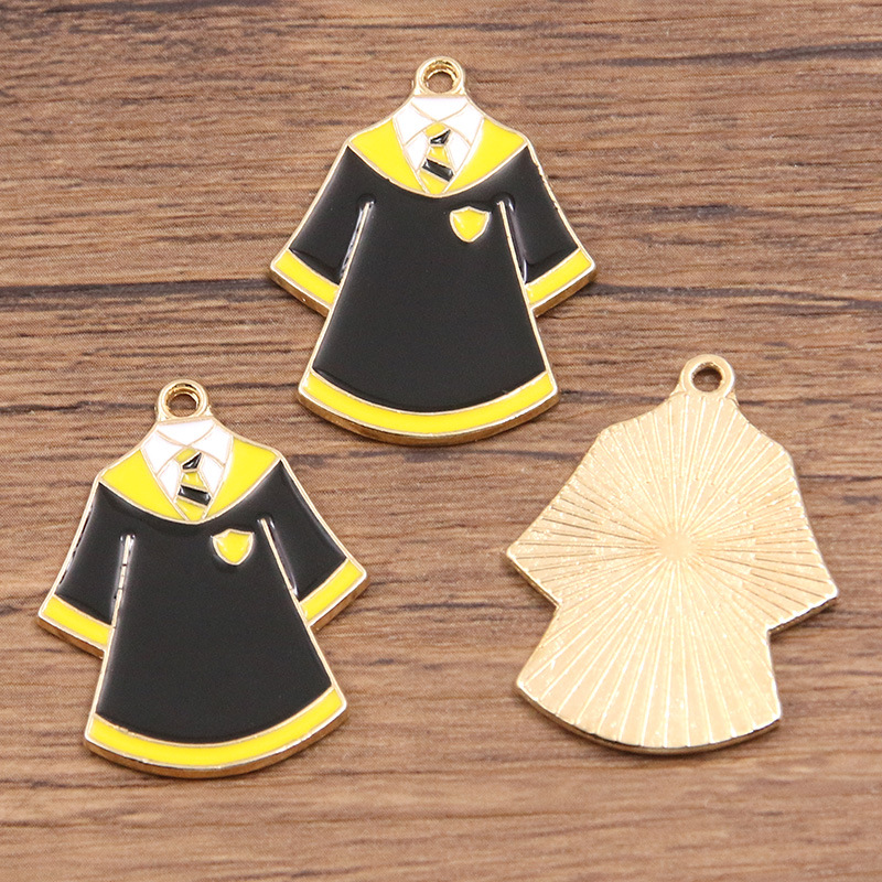 No. 1 yellow clothes 22x30mm 2.6g