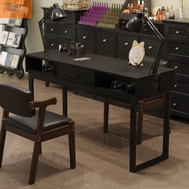 餐桌;布艺沙发;实木床