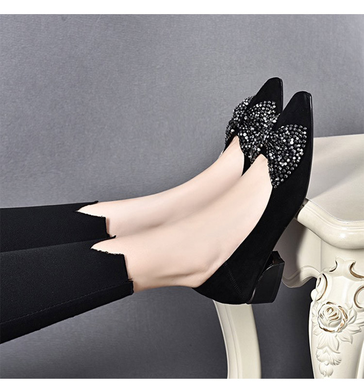 Giày cao gót nữ mũi tròn bít, da mềm đế thấp, nơ đính kim cương cashmere — Màu đen (Cashmere) chi tiết 4