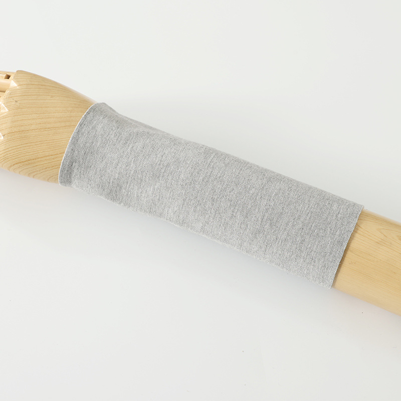 モーダルは腕を保護して肘を保護します。