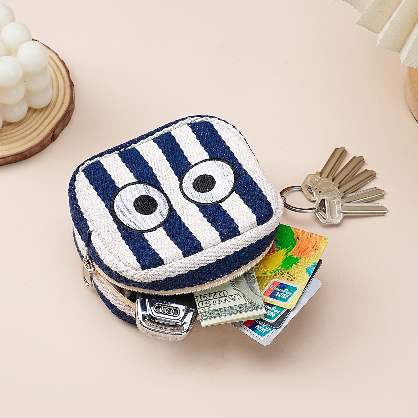 Bolso de almacenamiento de tarjeta de sobre rojo a rayas de ojos grandes, bolso digital, bolso pequeño para colgar, bolso pequeño bordado, bolso pequeño, cambio, bolso para auriculares, cremallera