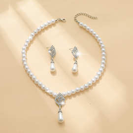 欧美时尚新珍珠项链首饰套装镶钻玫瑰花镂空吊坠珍珠流苏新娘套链