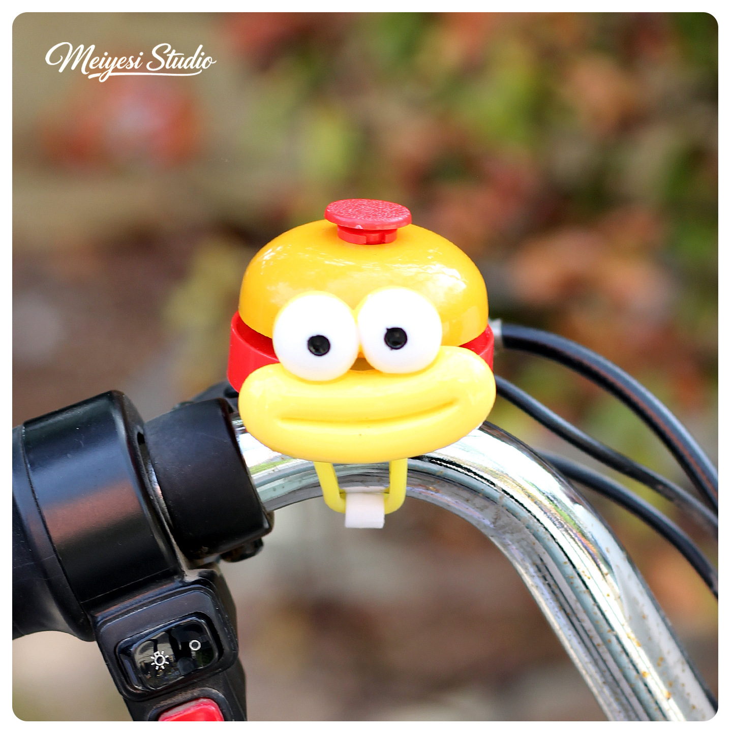 Bicicletas infantiles de montaña campana adornos de dibujos animados encantadores equilibrio coche scooter tranvía mano pulsa bocina súper fuerte
