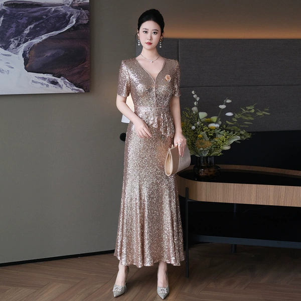 Champagne color