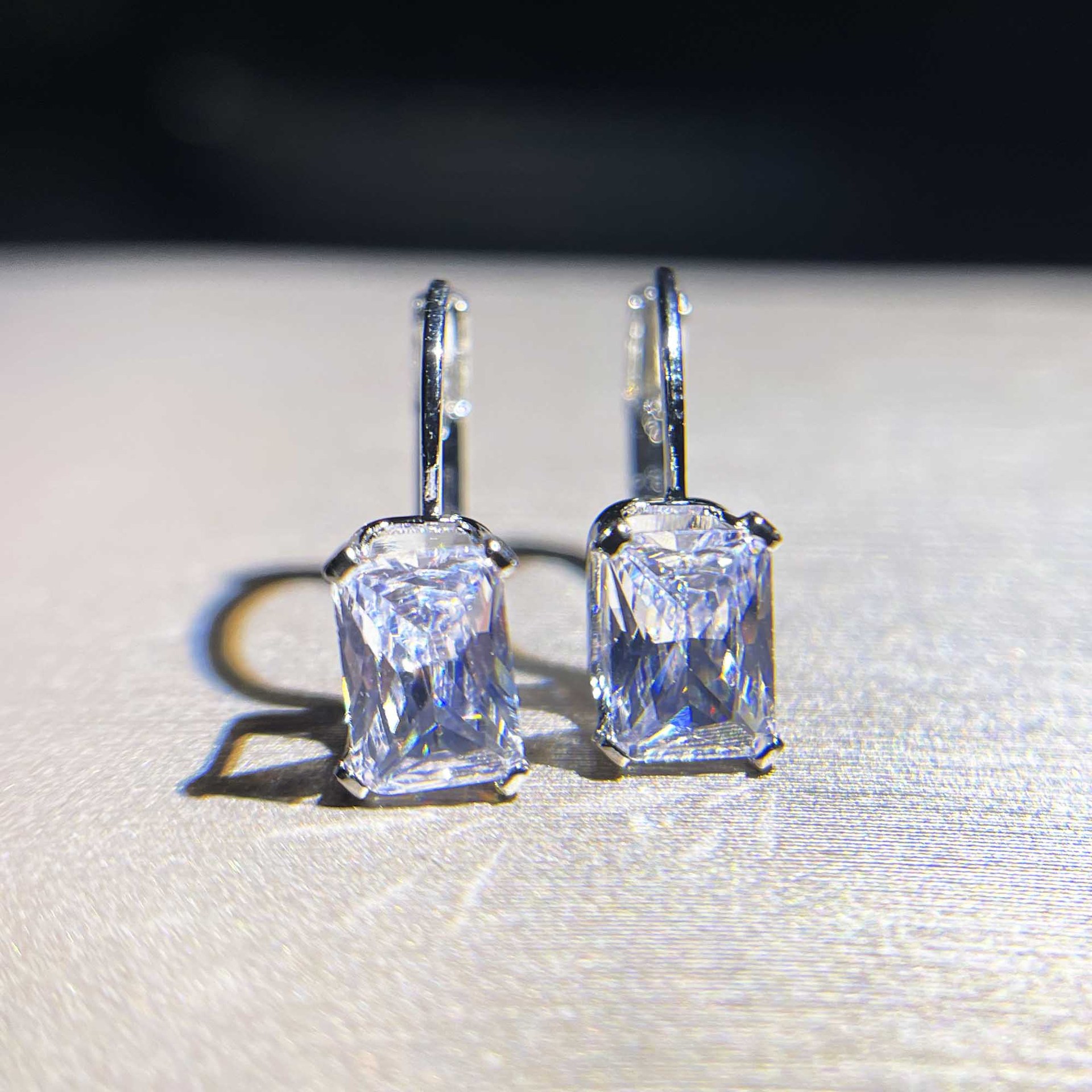 Simulation Moissan Diamond Earrings Square Diamond Copper Earrings display picture 1