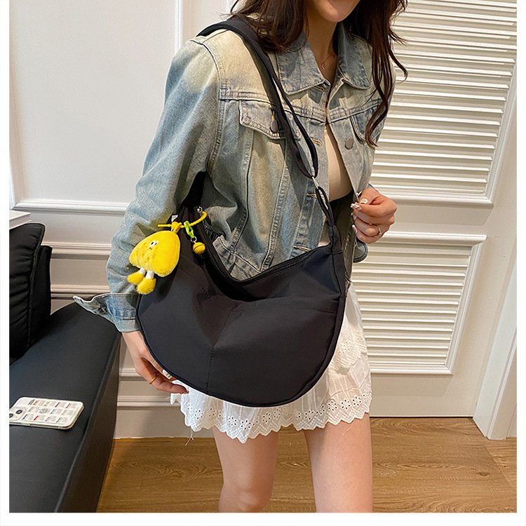 Simple solid-color canvas bag 2024 new style Japanese large-capacity single-shoulder dumpling bag, versatile for school and commuting crossbody bag undefined