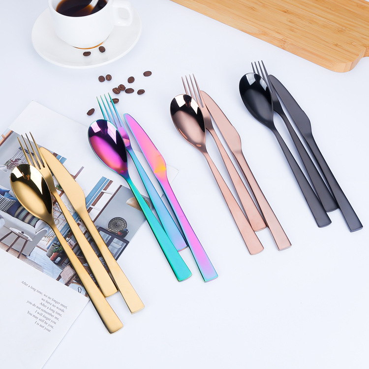 Transfronterizo occidental comida Hotel 304 vajilla de acero inoxidable traje creativo y conveniente ins cuchillo de carne, tenedor y cuchara conjunto de cuatro piezas al por mayor