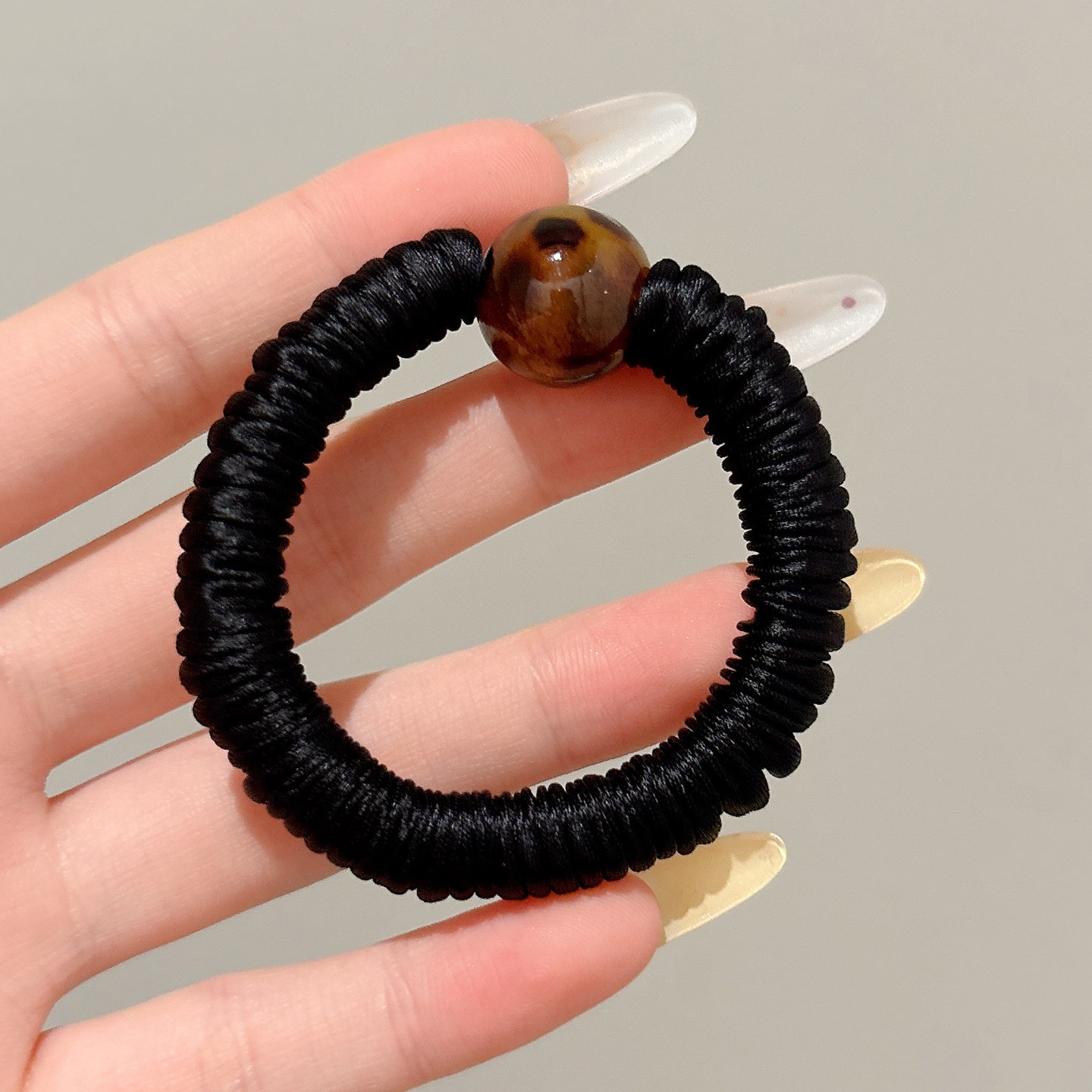 Coletero elástico sencillo de nuevo estilo 2026, banda para el pelo pequeña sin costuras para mujer, suave para el cabello, sujetador de cola de caballo.