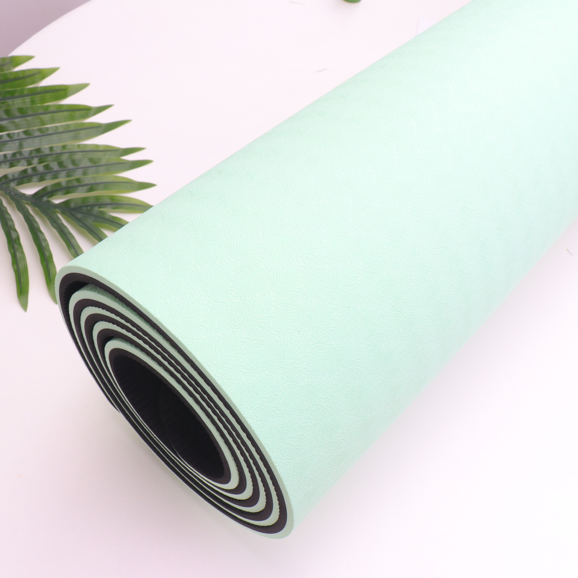 Tpe estudio de yoga de dos colores de doble capa estera de yoga gruesa antideslizante para principiantes 6mm estera de baile de fitness insonorizada para el hogar