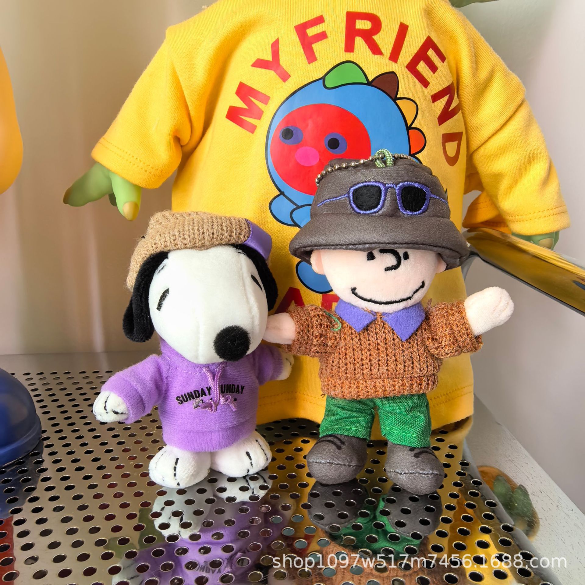 Estilo japonés de dibujos animados sombrero pequeño niño perro muñeca bolsa colgante llavero muñeca de peluche ciudad de juegos agarrar muñeca máquina