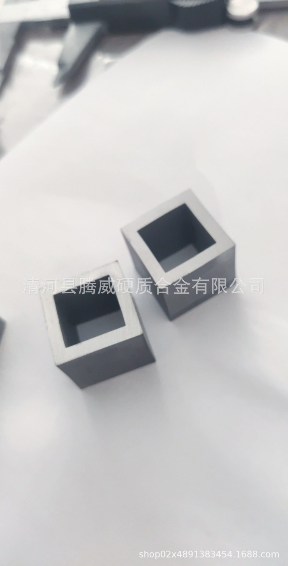 93a49df3899d73813d1ee15dad9ff3