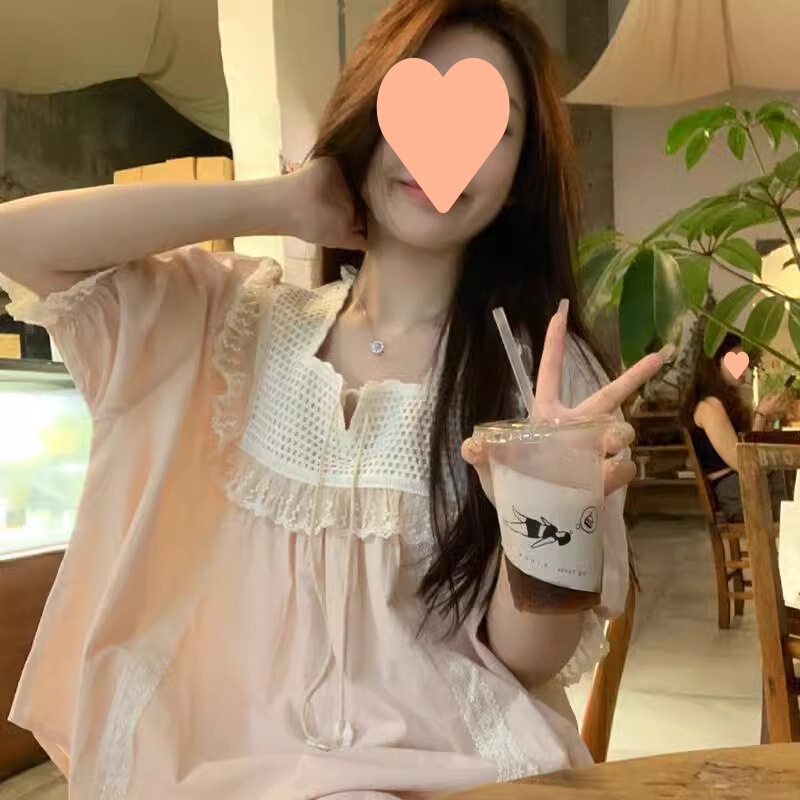 [Original workmanship] chubby girl sweet lace stitching square collar shirt summer cute bubble short sleeve doll shirt tide