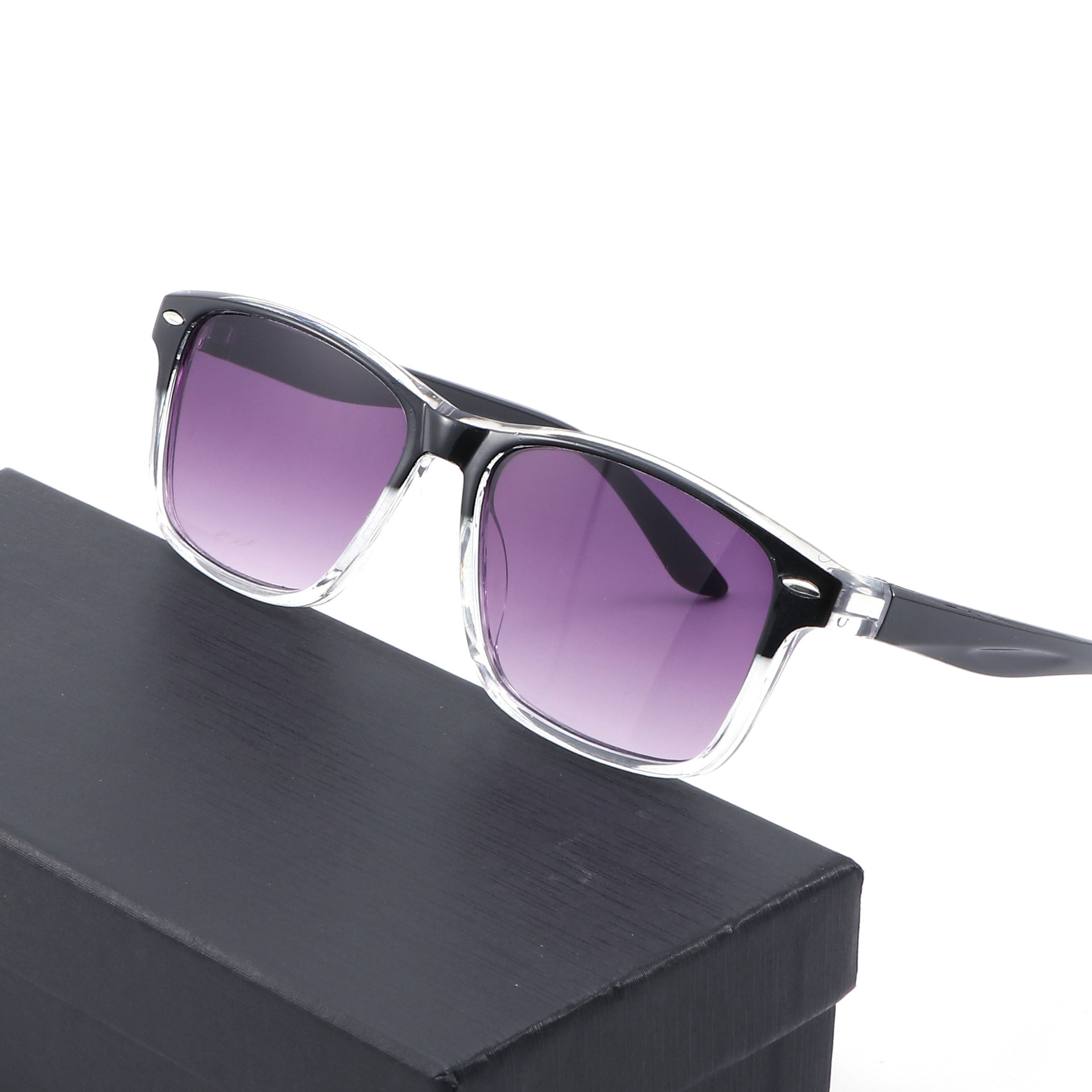 fashionable square sunglasses