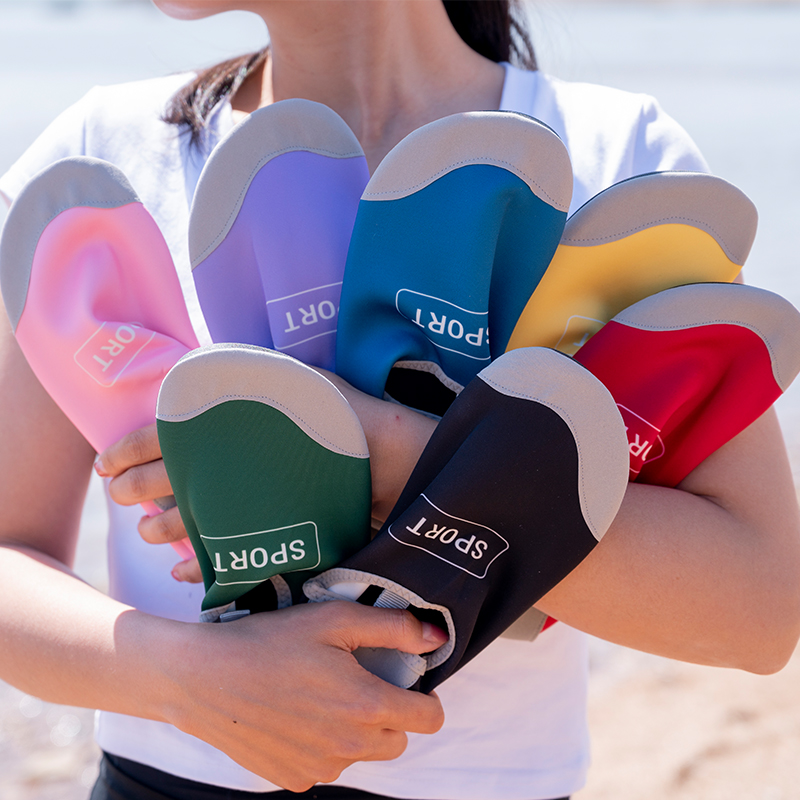 Non-slip soft solid color beach footwear for swimming