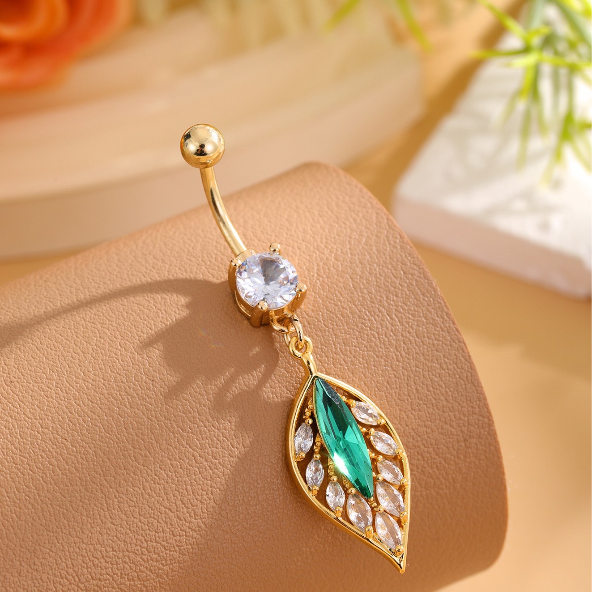 New Shiny Zircon High-End Elegant Jewelry Green Leaf Navel Ring Set_voghion.com
