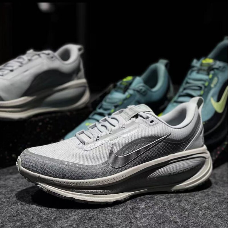 Putian Pure Original V18 Comfortable, Breathable, Shock-Absorbing, Wear-Resistant Casual Sports Shoes Zoomx Air Cushion Running Shoes for Men and Women