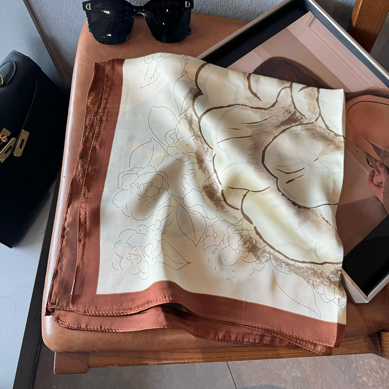 Bufandas de seda para mujeres 2025 primavera y otoño moda versátil temperamento minimalista 65cm bufandas de seda simuladas bufandas delgadas bufandas