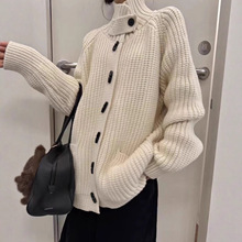 2025秋季新款韩版时尚百搭宽松显瘦高领针织开衫女设计感毛衣外套