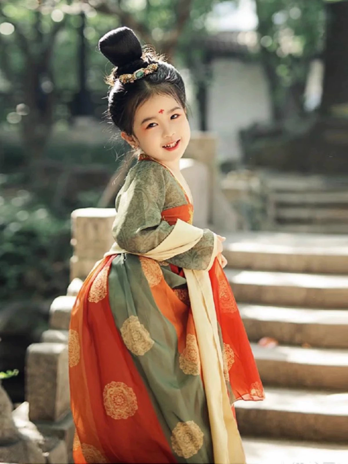 Дые Hanfu Girls 2026 Новые детские древние костюмы национальный стиль super фея принцесса древний стиль Dunhuang костюм Тан长 рукав единое поколение