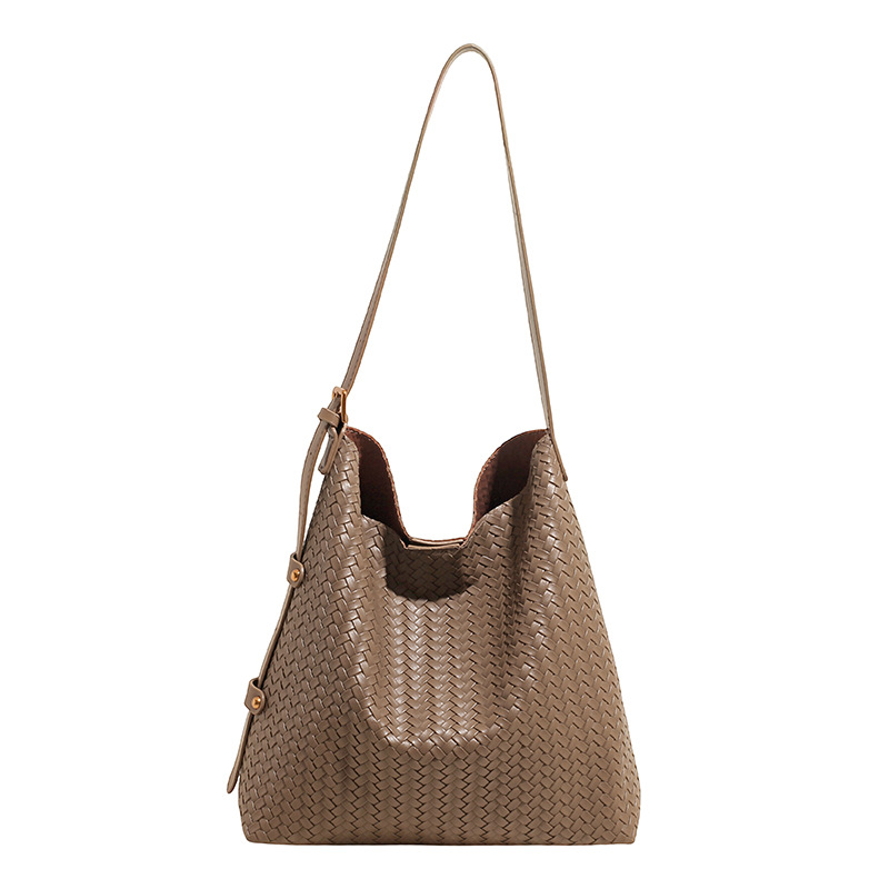 2025 otoño y invierno nueva moda moda bolsas de balde de alta calidad para mujeres bolsas de hombro de moda casuales de gran capacidad