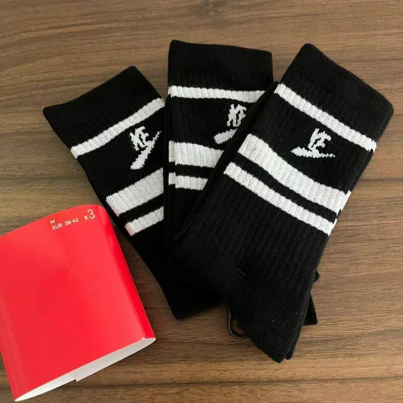 Suwan Next Socks for Men and Women, High-Tube Striped Color Label Cotton Socks, All-Season Sports Versatile Running Long Socks