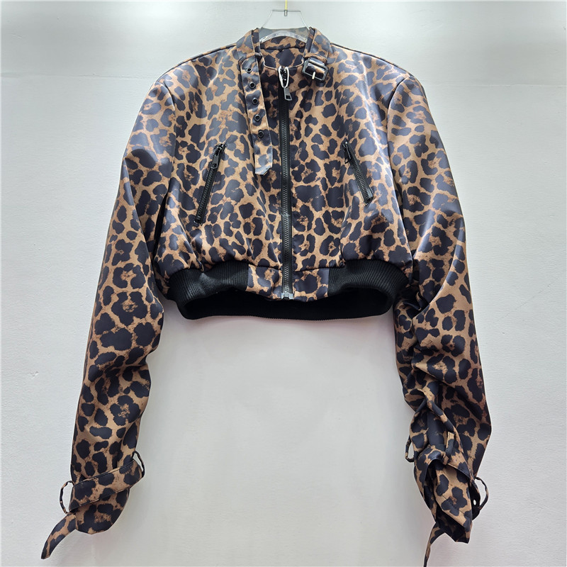 Chaqueta Rompevientos con Estampado de Leopardo y Cierre de Cremallera