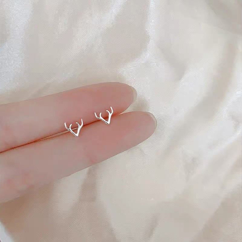 2025 新しいイヤリングデザインニッチハイエンド日常多用途ファッションイヤリング卸売 925 シルバーイヤリング女性のための|undefined