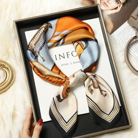 女士斜挎包;女士单肩包;女士手提包