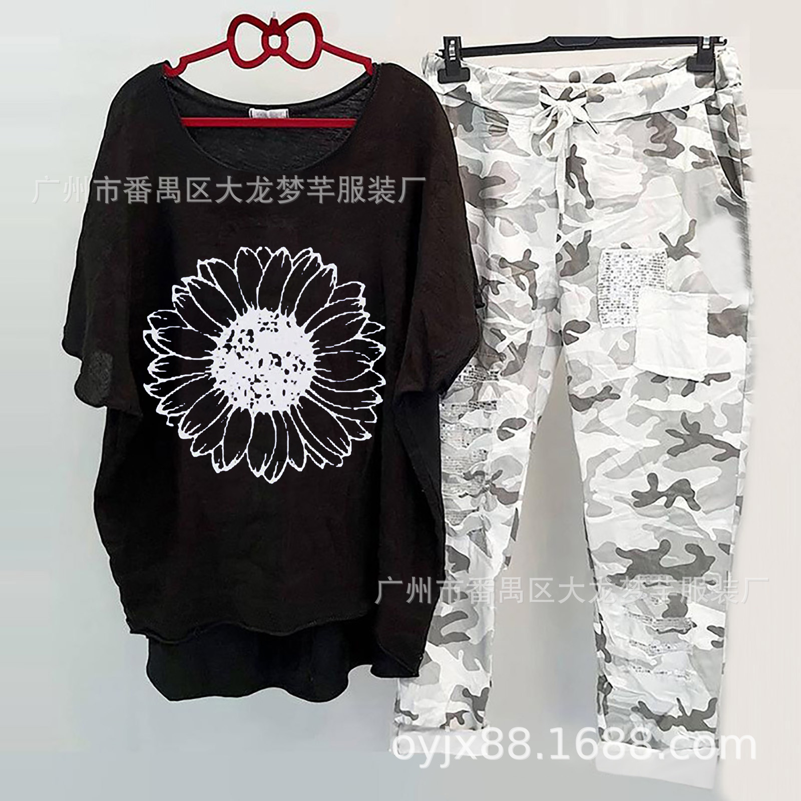 Circle flower-Black