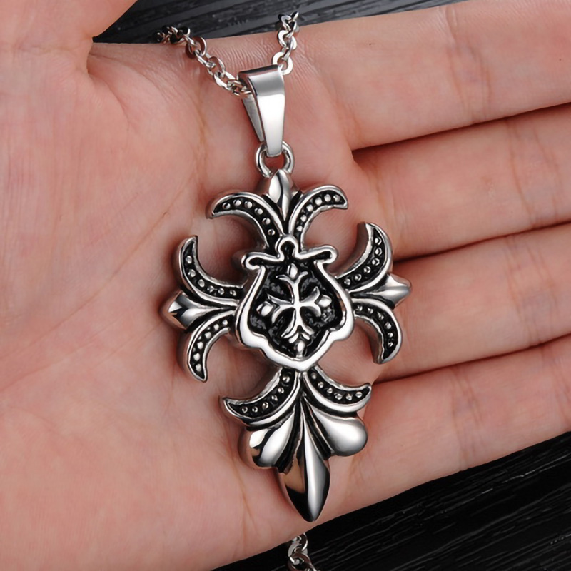 Men's Cross Chain Necklace With Skull Pendant For Everyday Wear_voghion.com