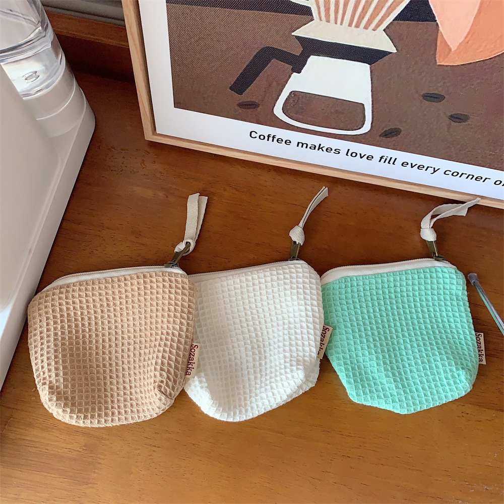 310173 Wafers Checkered Small Item Storage Bag, Portable small Bag, Lipstick Cushion Key, Lipstick Makeup Bag full figure