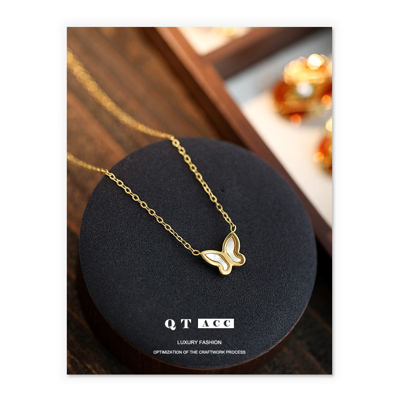 Fashionable elegant pendant stainless steel