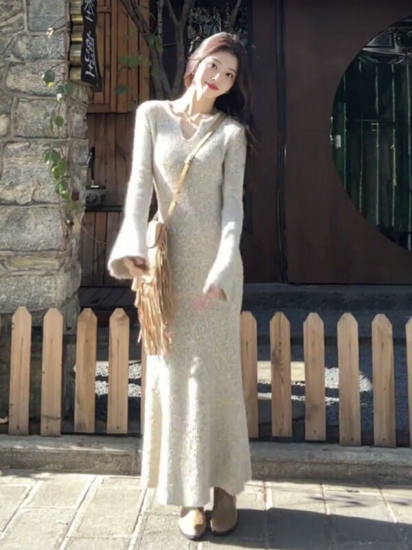 【现货】早秋高级感法式针织毛衣连衣裙2025早秋新款女装气质长裙|undefined