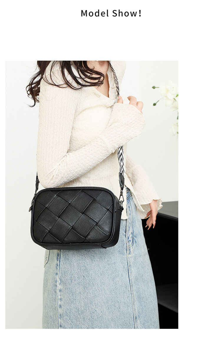 Women's Leather Crossbody Bag With Wide Strap And Diamond Pattern_voghion.com