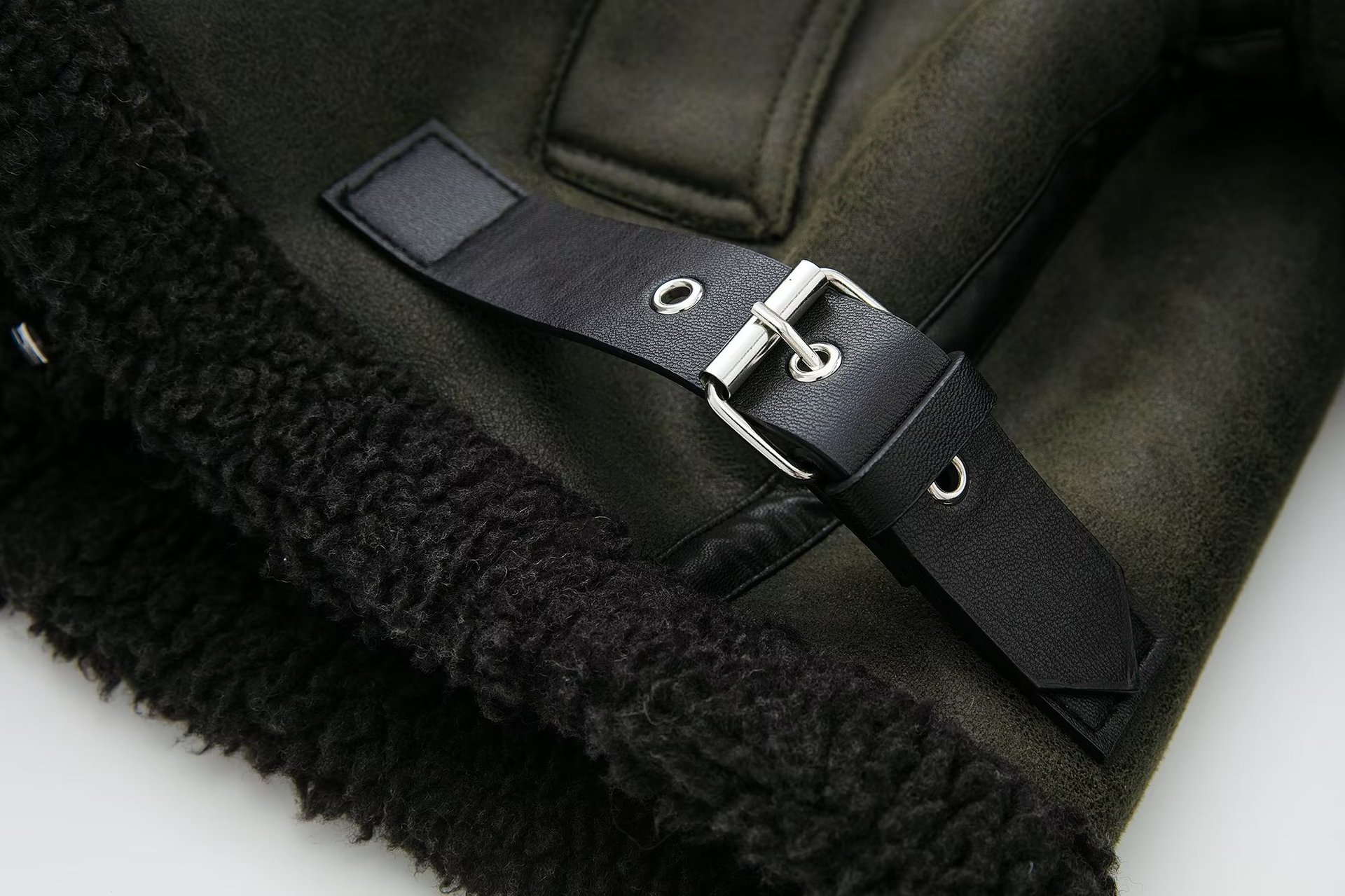 1330g Weight Casual Jacket Outerwear Type Long Sleeve Sleeve Length Zipper Placket Type Deerskin Velvet Composite Material Fabric Type Short Top Length Coat Tops Type Casual Occasion Turndown Neckline Loose Fit Type Color Block Pattern Winter, Autumn Season Women's Gender Streetwear Style Women's Streetwear Color Block Zipper Coat Casual Jacket 6