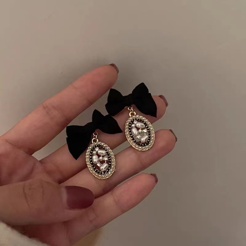 Fashion Flower Bow Knot Alloy Plating Artificial Pearls Womenu0027S Earrings 1 Pair