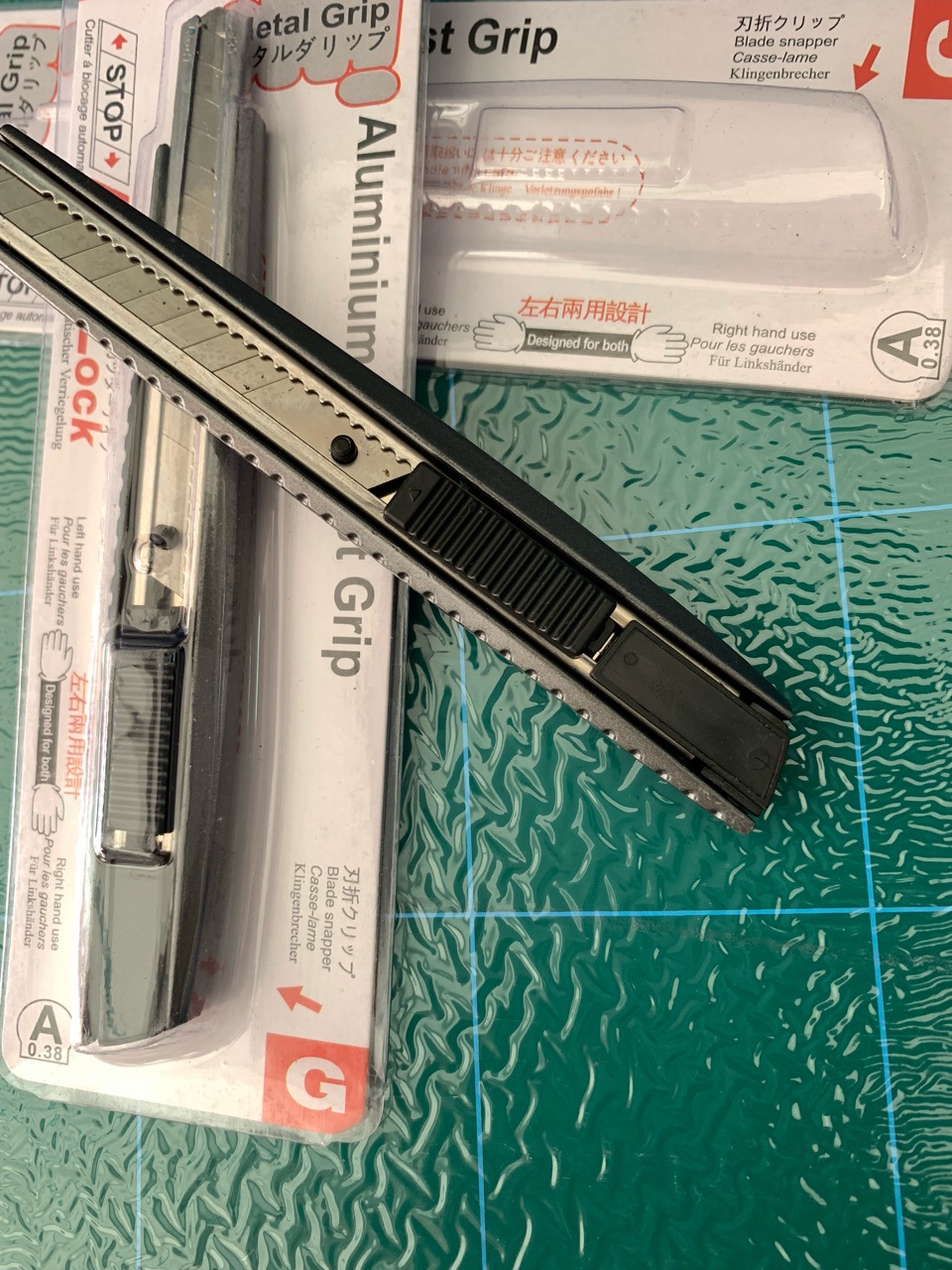 厂家直供 A-300GRP美工刀架 9mm宽金属贴膜小介刀 原装